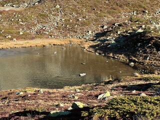 Lake Culuonnas, Guglia Lake or Julier Lake, Canton of Grisons, Switzerland - Lej da las Culuonnas or Lej dal Güglia (Lej dal Gueglia oder Juliersee), Julierpass - Schweiz