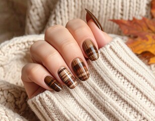 Autumn Plaid Nails Design