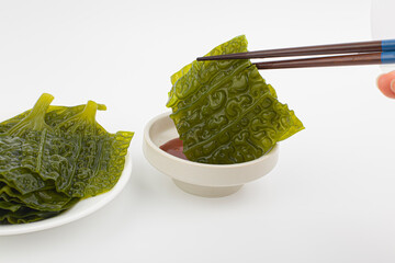 Algae floatsam in the supralithoral. Alaria esculenta. costaria costata