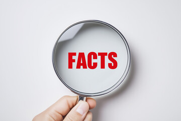 팩트, 진실