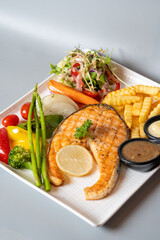 fried fish with vegetables