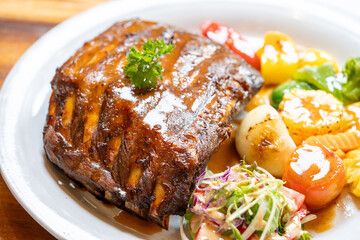 grilled steak with vegetables