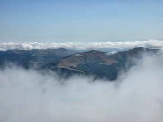 Obraz premium mist over the mountains