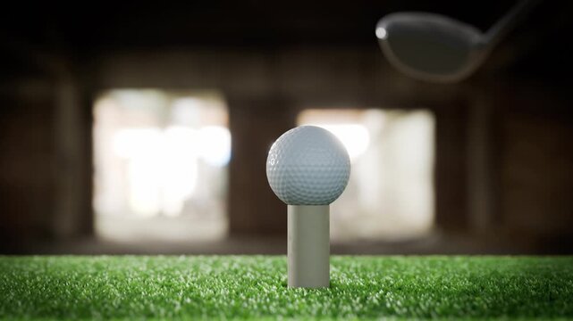 ゴルフ練習場で次々と下から出てくるボールをウッドドライバーで打つスローモーションでのシームレスなループアニメーション動画
