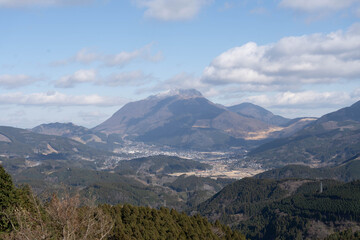a beautiful sunny day on Yufuin Area at Jakoshi Observatory Deck