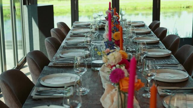 Stylish reception venue featuring custom menus, name cards, floral accents, and refined table décor. Ideal inspiration for event planners, parties, and upscale gatherings.