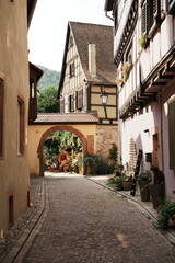 Ruelle à Kaysersberg Vignoble - Alsace - France - Europe
