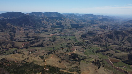 Obraz premium drone photo, caminho da fé, sao paulo, minas gerais, aparecida do norte, aparecida, campos do jordão, 