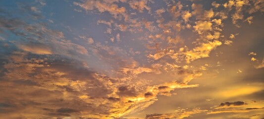 clouds in the sky sunset 