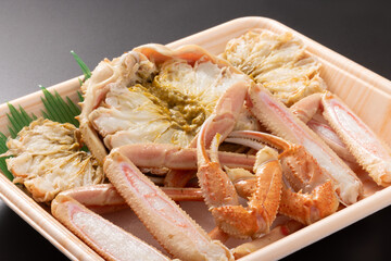 ［北海道産］ボイル　ズワイガニ（小さめ）