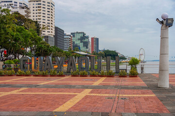 Letras Guayaquil Malec&oacute;n