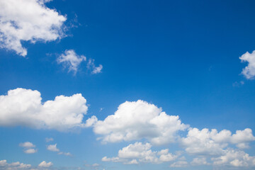 Obraz premium Fresh Blue Sky With White Clouds Landscape Element Photography