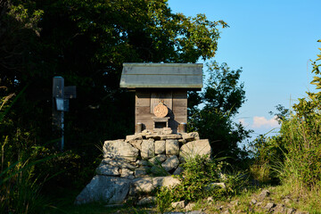 西光寺山頂の祠