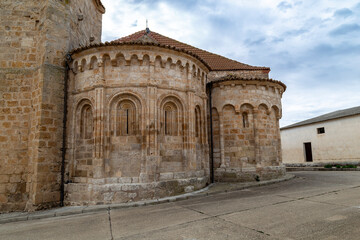 The double Romanesque apses of the Church of San Julian and Santa Basilisa in Villaconancio, Palencia, Spaincio © Nandi Estévez