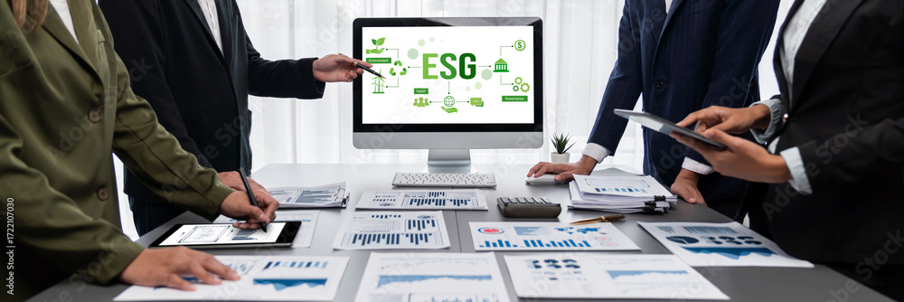 Poster panorama shot analyst team utilizing bi fintech to analyze financial report with laptop. businesspeo