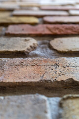 温かみを感じるレンガ造りの壁