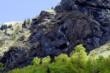 Wanderweg von Weisstannen im Weisstannental zur Wasserfallarena von Batöni, Mels, Kanton St. Gallen
