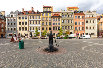 Warszawa, Stare Miasto, zabytkowa zabudowa stolicy Polski © hunter76