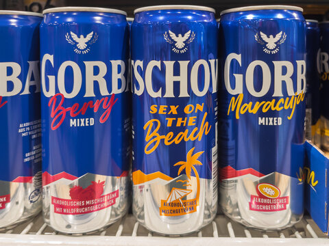 Gorbatschow Mixed Alcoholic Beverages: Berry and Moroccan Flavors