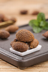 Black Walnuts Natural Health Food Nuts Throat Moisturizes Fatty Acids Herbal Tea Ingredients Fire Removes Effect