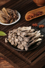 Traditional Chinese Medicine Herbs Dried Mushrooms Star Anise Wooden Tray Natural Ingredients