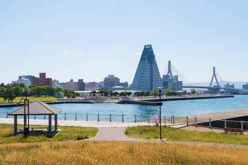 青い海公園と青森ベイエリアの景観（青森市）