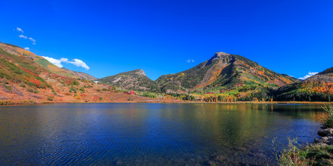Panoramic view of blue water lake near Marble village in Colorado in autumn time