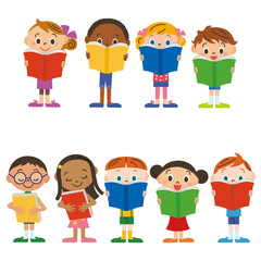 絵本、図鑑、物語などを読む仲良しの子供達