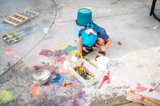 Outdoor Chaulk and Art