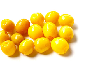 Pickled jujube fruits with a sweet and tangy flavor.