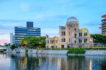 広島の原爆ドーム