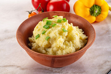 Mashed potato with green onion