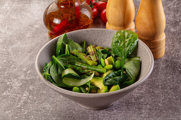 Vegetarian green salad with asparagus and avocado