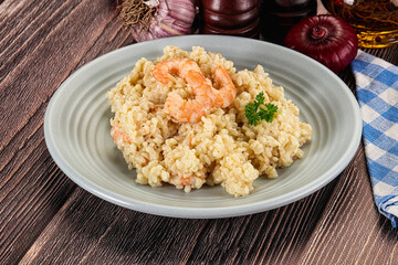 Gourmet risotto with prawn and cheese