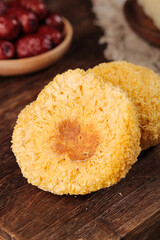 Dried White Silver Ear Fungus Tremella Mushrooms Traditional Chinese Medicine Ingredient