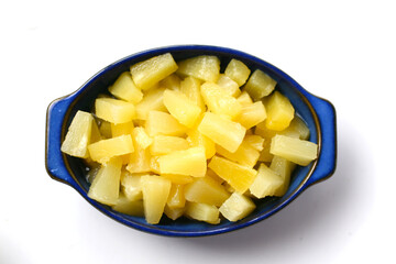 Sweet pineapple chunks in light syrup