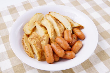 フライドポテトとウインナー