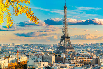 Naklejka premium eiffel tour and Paris cityscape