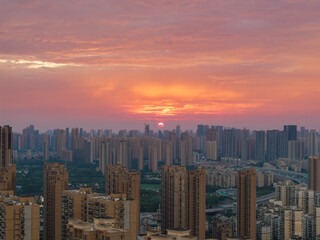 Fototapeta premium Wuhan Summer City Skyline Sunrise Scenery