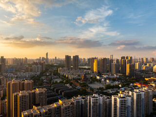 Fototapeta premium Wuhan Summer City Skyline Sunrise Scenery