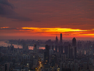 Obraz premium Wuhan Summer City Skyline Sunrise Scenery