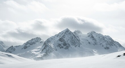 Obraz premium 白銀の峰々、静かに光輝く 雪景色. AI Generated