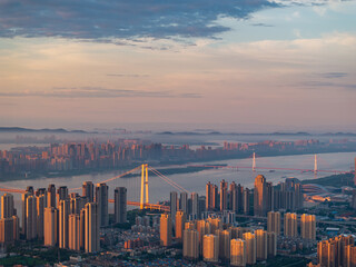 Fototapeta premium Wuhan city landmark skyline scenery