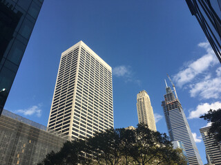 Naklejka premium New York city buildings and skyscrapers. Urban life in a cosmopolitan ciry