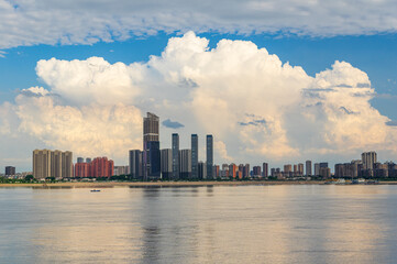 Fototapeta premium Wuhan city landmark skyline scenery