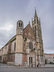Obraz premium Vertical view of ancient Saint Hilaire church, Agen, Lot-et Garonne, France