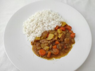 Rice with vegetables curry 