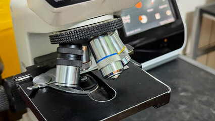 Intricate, futuristic laboratory microscope captures the unseen; pivotal for World Science Day and International Microscopy Congress narratives