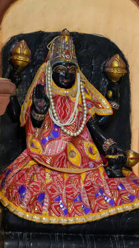 Maa Bhuvaneshwari Devi Statue &ndash; Supreme Mahavidya Goddess of Cosmic Energy, Knowledge, and Protection