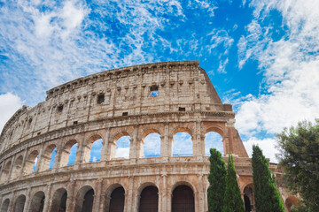 Obraz premium Colosseum at sunset in Rome, Italy